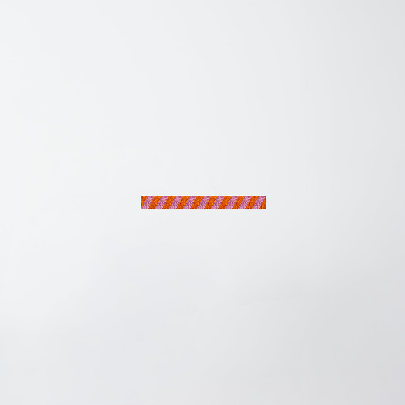 Windfried – Zugluftstopper, diagonal gestreift